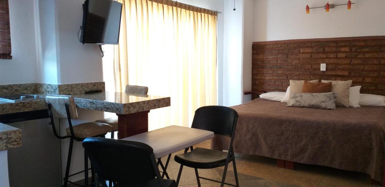 Hotel Suites Nadia Bucerías Екстериор снимка